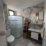 Ni-hane Villa *