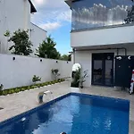 Ni-hane Villa